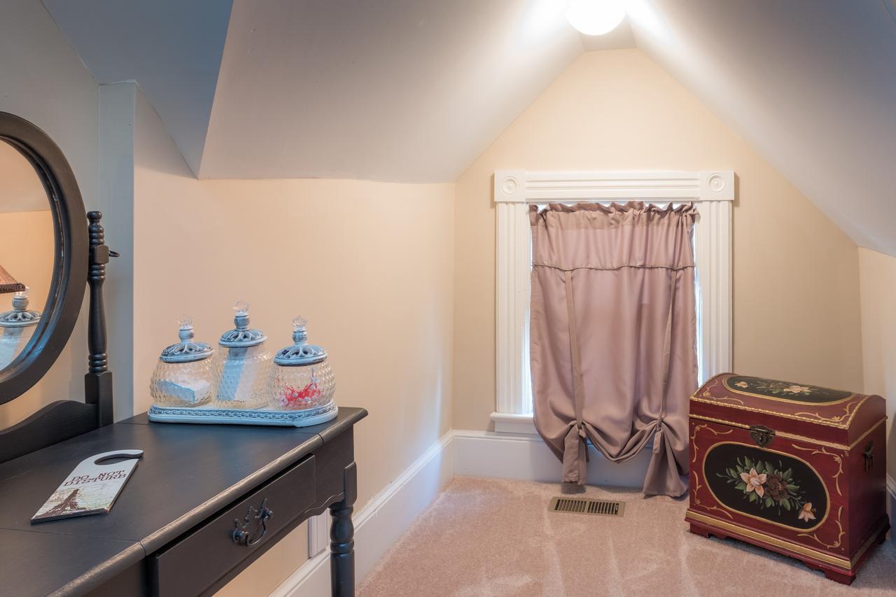 Dennison Street Inn, B & B Colonial Beach Dış mekan fotoğraf