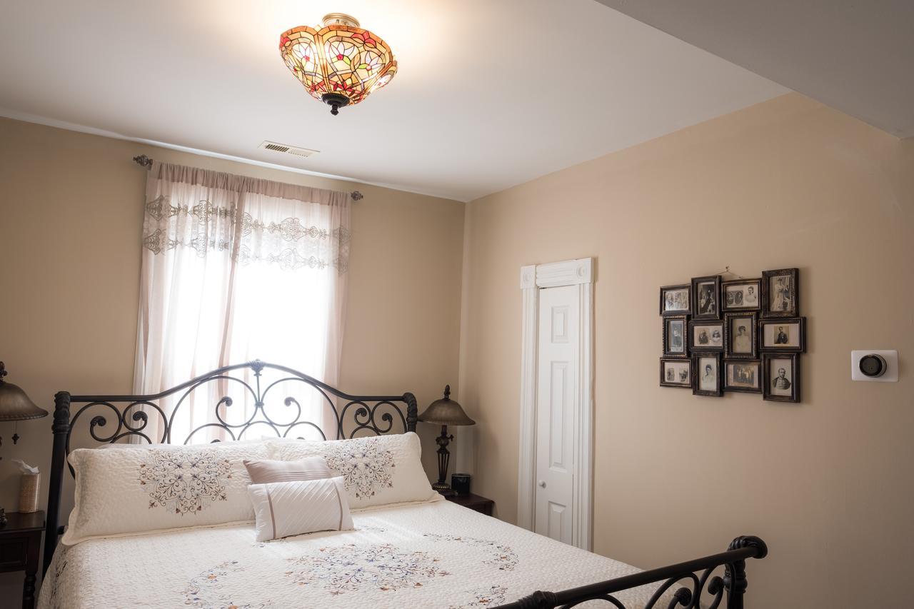 Dennison Street Inn, B & B Colonial Beach Oda fotoğraf
